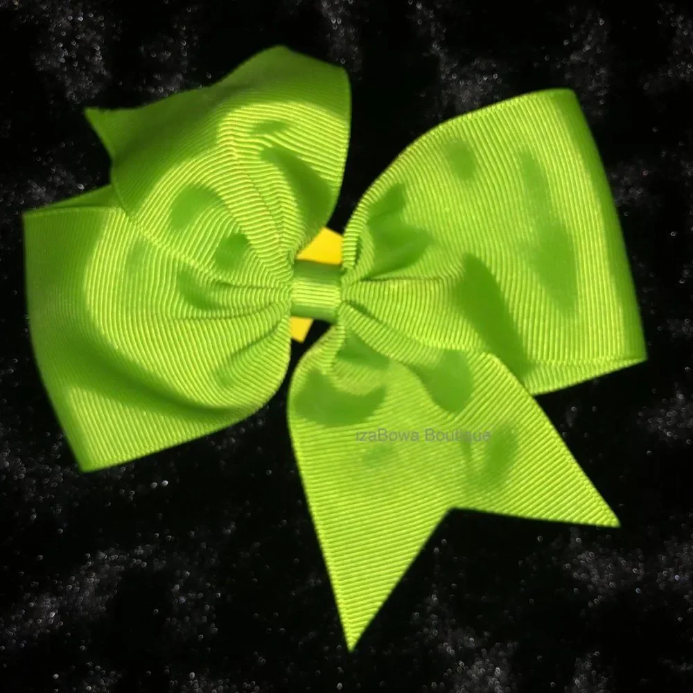Apple Green 6